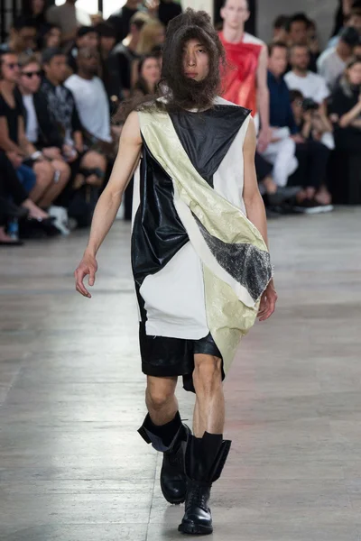 Look 37